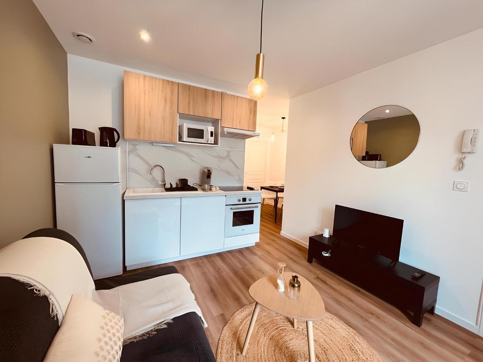Le Golden - Home Homy Vierzon Εξωτερικό φωτογραφία