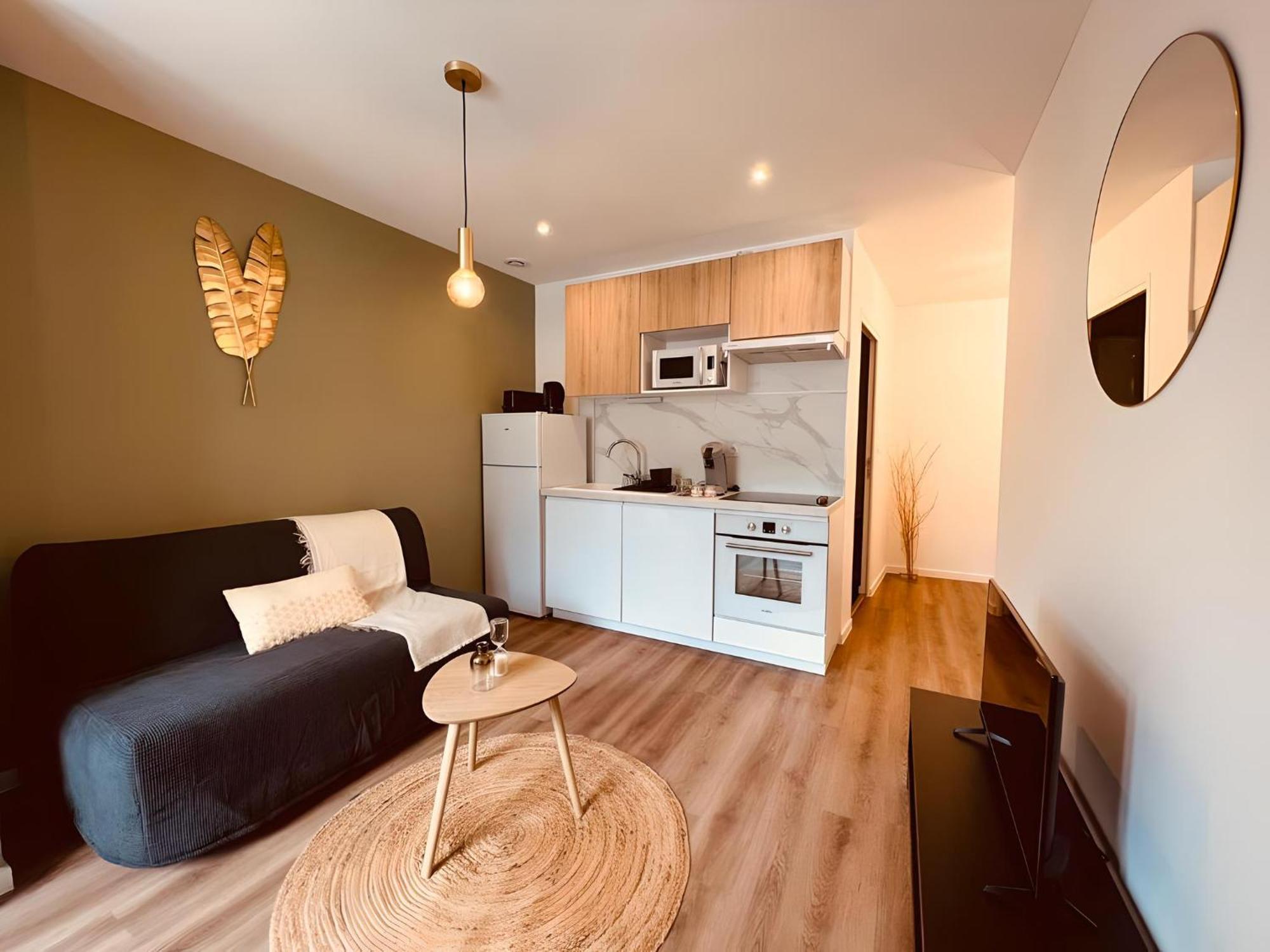 Le Golden - Home Homy Vierzon Εξωτερικό φωτογραφία